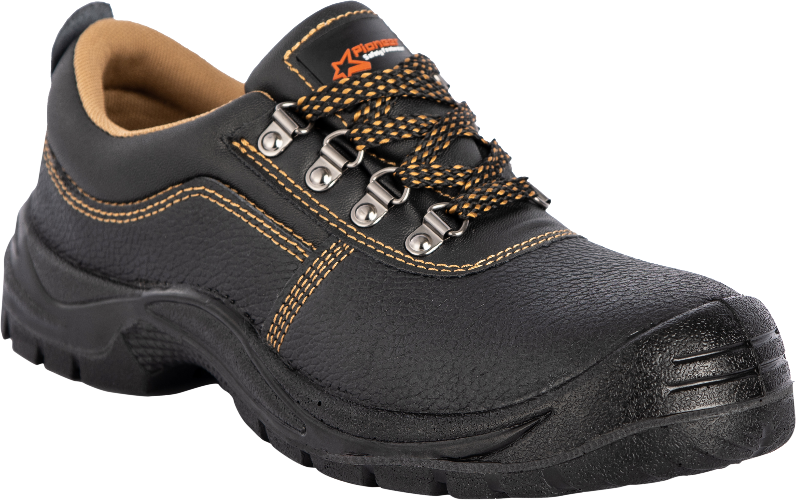 Pioneer LMD low-cut safety shoes with steel toe, in durable bartan print leather.